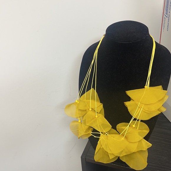 💛💛💛 YELLOW FABRIC CHAIN - Picture 2 of 7